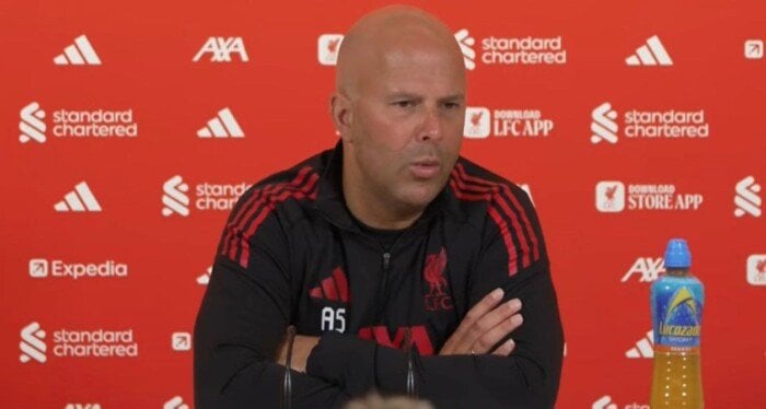 آرني سلوت: أسباب خسارة المباريات الكبيرة ولماذا لا يُقبل ذلك