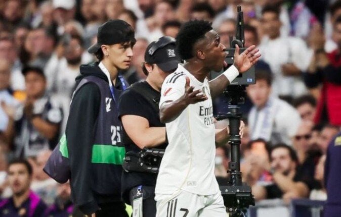 ألفونسو يوضح سبب استبدال فينيسيوس في كلاسيكو ريال مدريد ضد برشلونة ومدى تأثيره على اللاعب