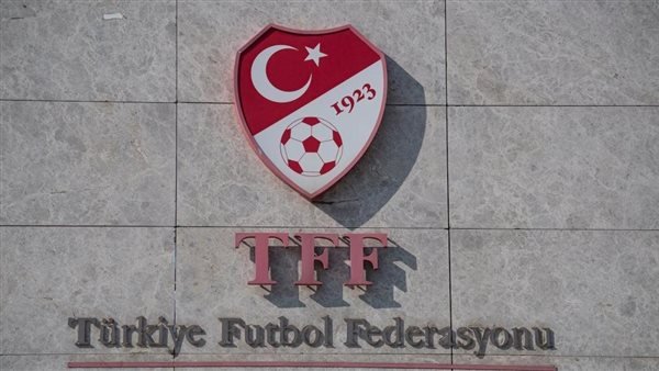 إيقاف 149 حكمًا في تركيا نتيجة فضيحة المراهنات: التطورات والتداعيات