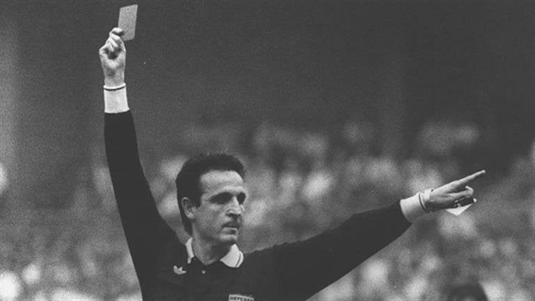 برشلونة يُفاجئ بتسليم عقد نيجريرا بعد اختفاء مدفوعات 8 ملايين يورو