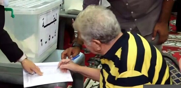 حسن حمدي يدلي بصوته في انتخابات الأهلي - فيديو يوثق اللحظة