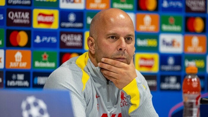 "سلوت يدافع عن اختياراته رغم الخروج من كأس رابطة الأندية الإنجليزية أمام كريستال بالاس"