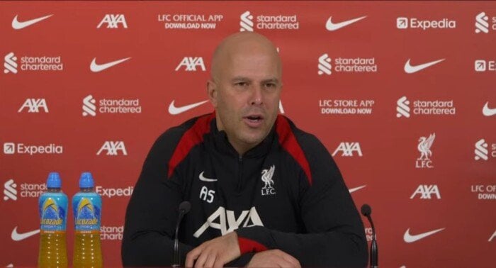 سلوت يعبر عن رضاه بقائمة ليفربول بالرغم من تراجع النتائج