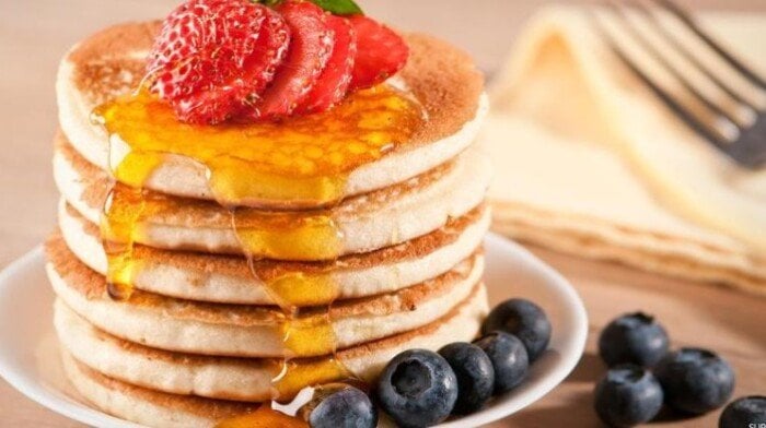 طريقة سهلة لعمل البان كيك في المنزل بخطوات بسيطة