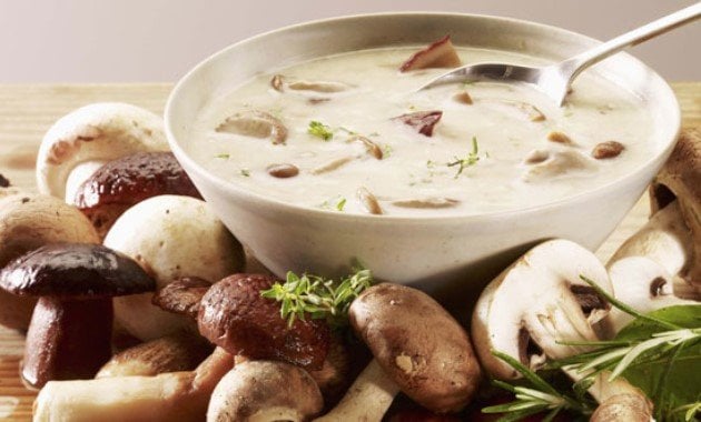 طريقة عمل شوربة المشروم التركي الشهية بسهولة