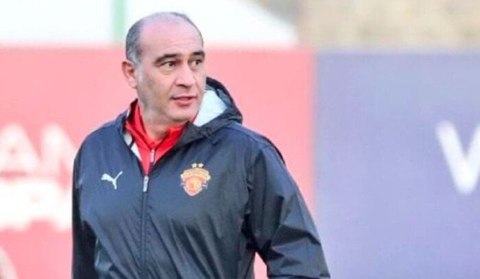 علي ماهر يكشف حقيقة رحيله عن سيراميكا كليوباترا