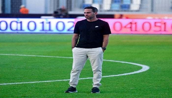 فيريرا يقدم محاضرة فيديو للاعبي الزمالك قبل مباراة البنك الأهلي