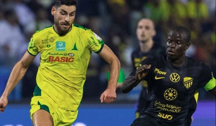 "الاتحاد ينتزع نقطة ثمينة من الخليج بعد تأخره برباعية في الدوري السعودي"