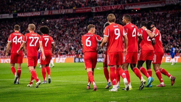 بايرن ميونخ يستعد لمواجهة باريس بعد نجاح كومباني في الفكرة المجنونة