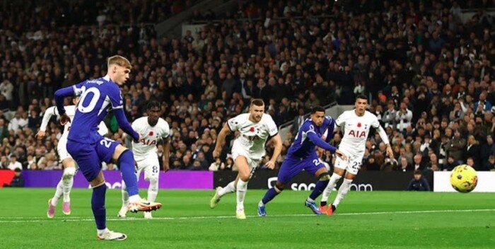 تشكيل مباراة توتنهام وتشيلسي المتوقع في الدوري الإنجليزي: كولو مواني ضد جواو بيدرو