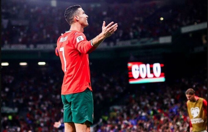 رونالدو يثير الجدل بتصريحات عن ميسي قبل مقابلة بيرس مورجان