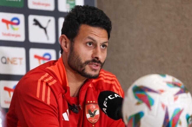 محمد الشناوي يقود الأهلي في مواجهة المصري بالدوري المصري