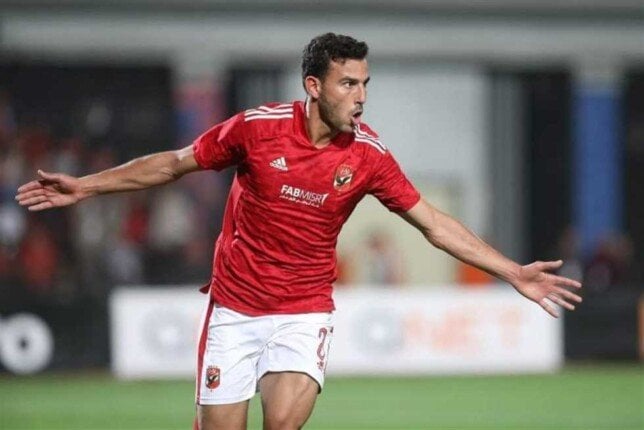 نجم الأهلي السابق يحذر من إعادة حمدي فتحي مع الاستشهاد بمحمد شريف